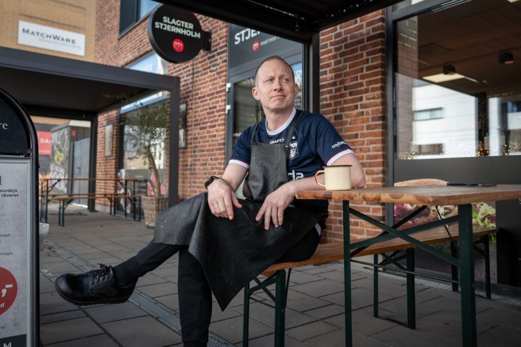 Beslutningen om at nedlægge pølsemageriet blev et **vendepunkt** for Allan Stjernholm